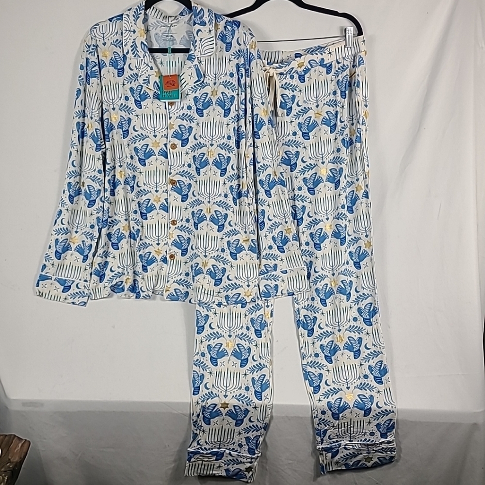 NEW Posh Peanut Men’s Hanukkah Luxe Pajamas 2 Piece Set Shirt & Pants Sz L